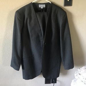 woman’s two piece skirt suit